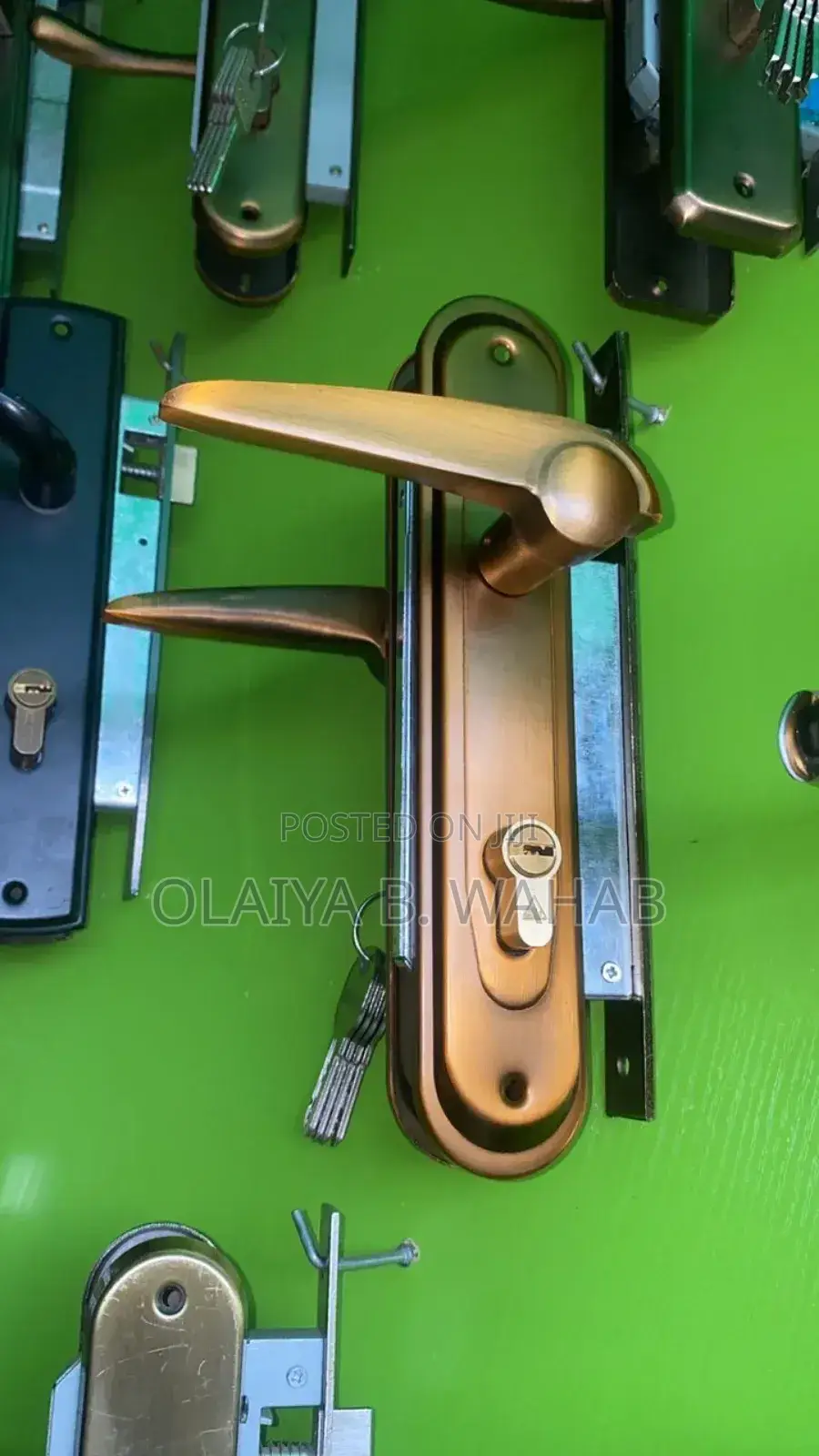Big Lever Handle Lockset With Key – Durable Secure