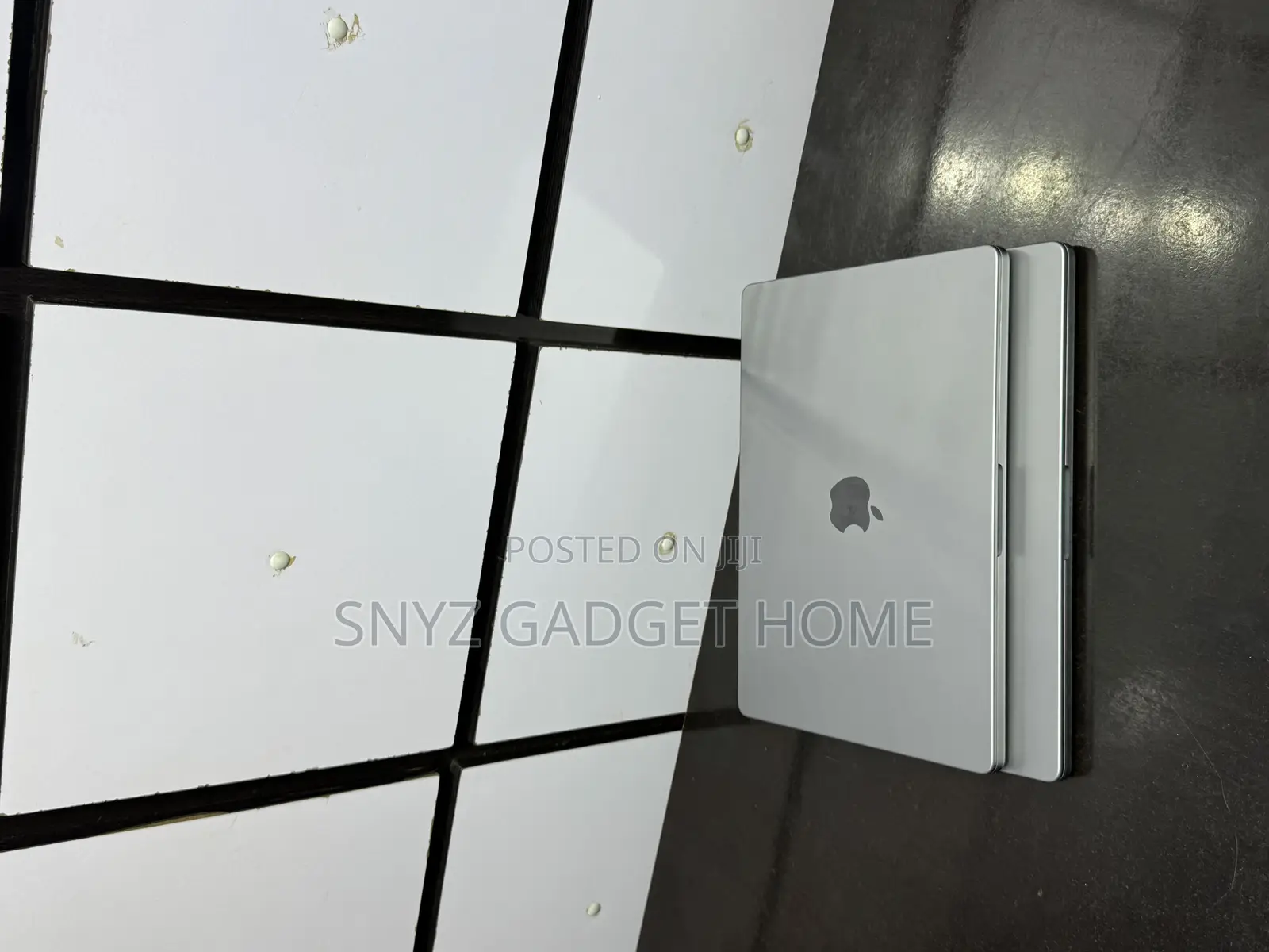 Laptop Apple MacBook Pro 2021 M1 16GB Apple M1 Pro SSD 500GB