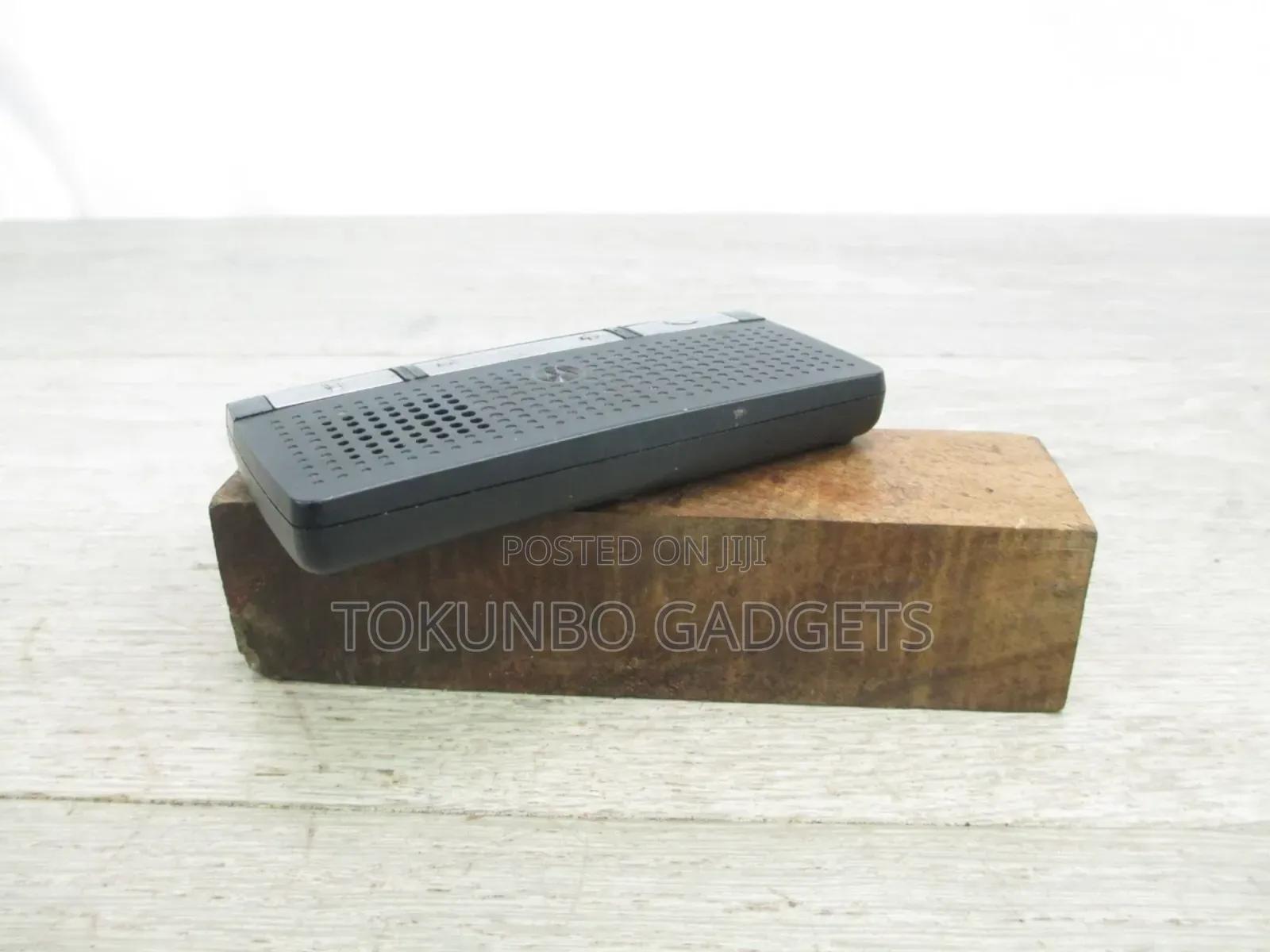Motorola Syn3104b T215 Bluetooth in-Car Speakerphone