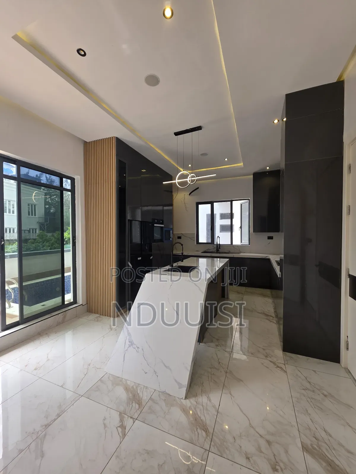 5bdrm Duplex in Lekki County Homes for sale