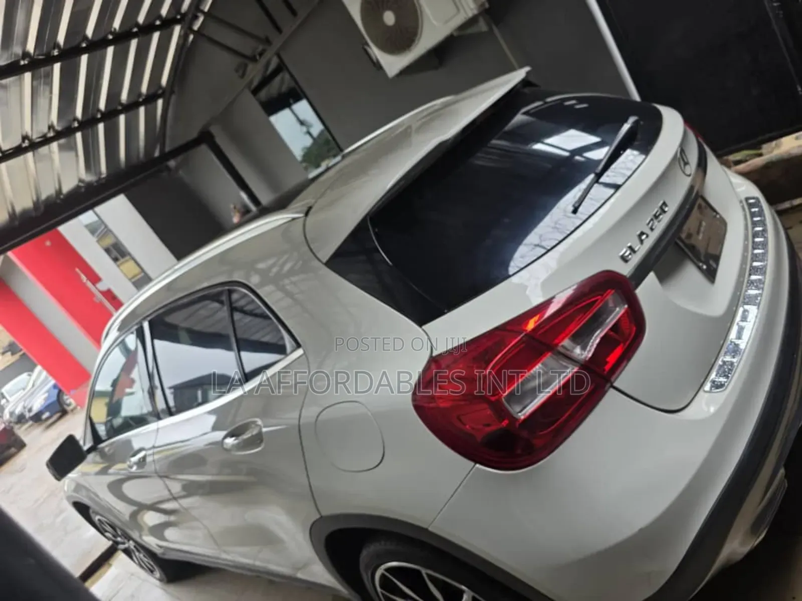 Mercedes-Benz GLA 250 2015 White