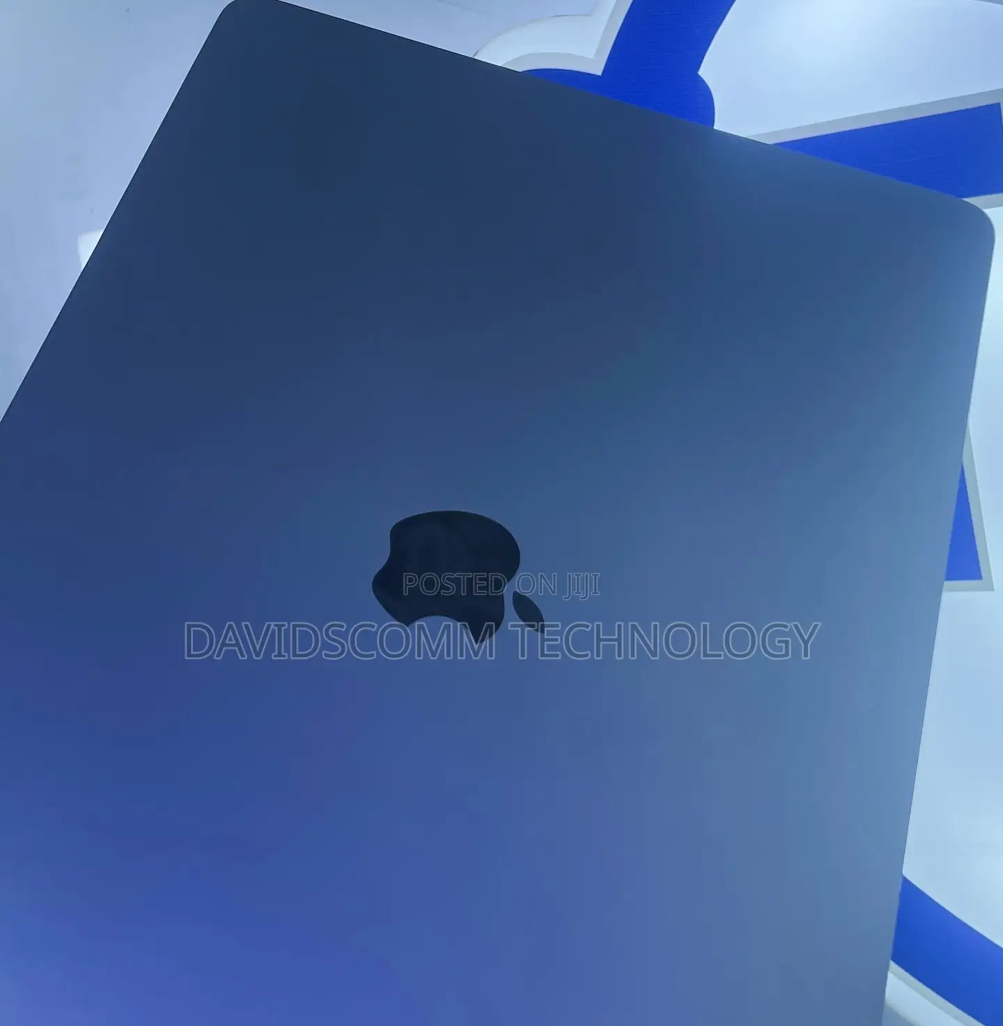 Laptop Apple MacBook Pro 2020 16GB Apple M1 SSD 512GB