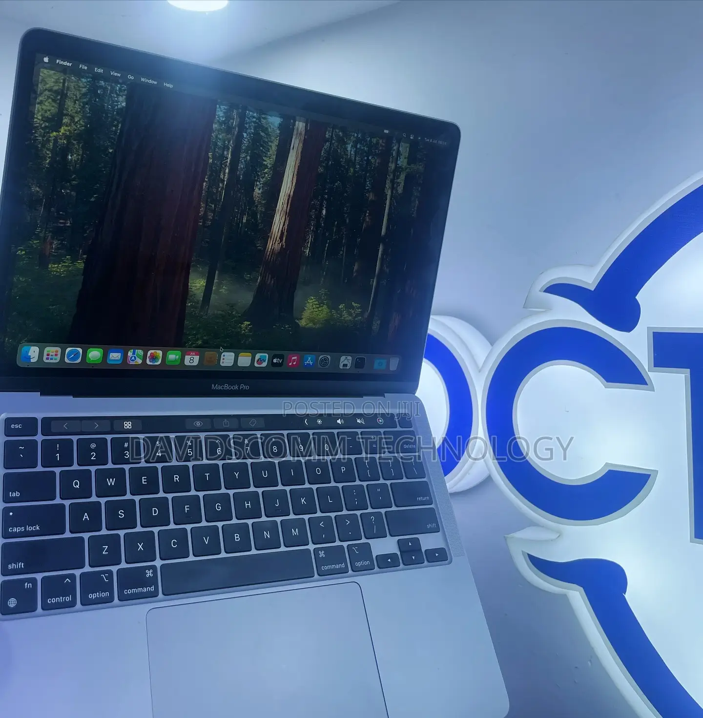 Laptop Apple MacBook Pro 2020 16GB Apple M1 SSD 512GB