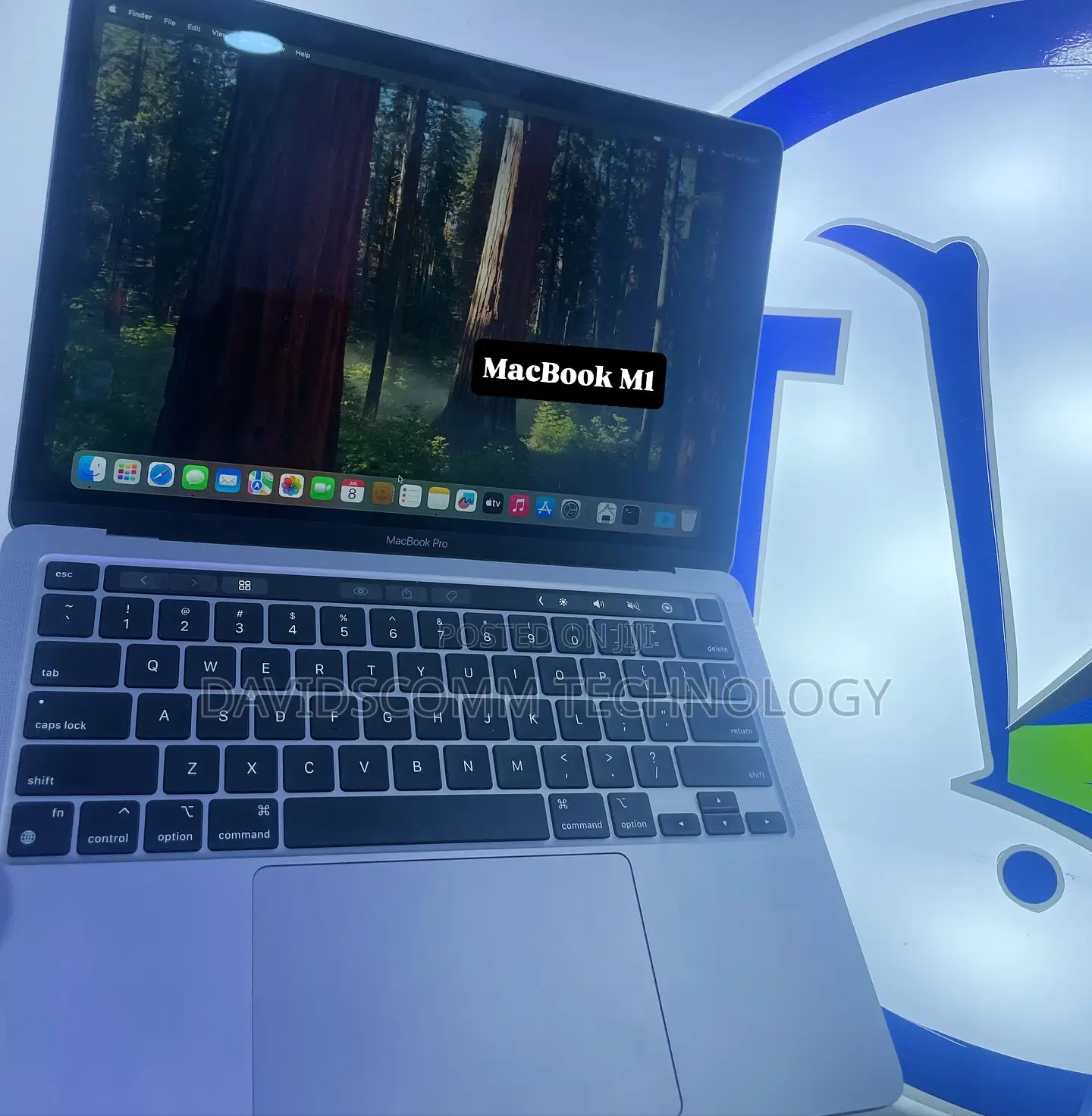 Laptop Apple MacBook Pro 2020 16GB Apple M1 SSD 512GB