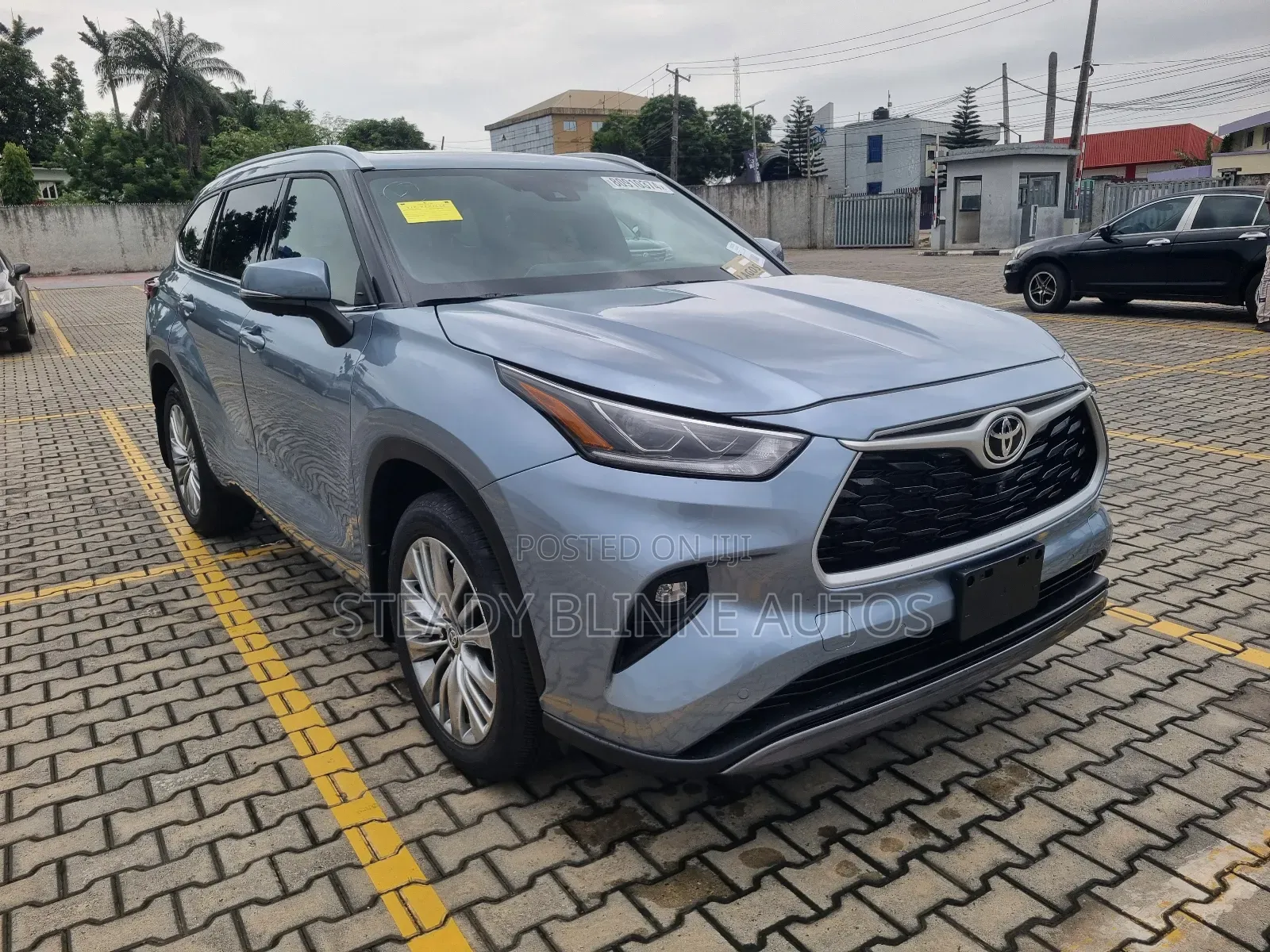 Toyota Highlander Platinum AWD 2024 Blue