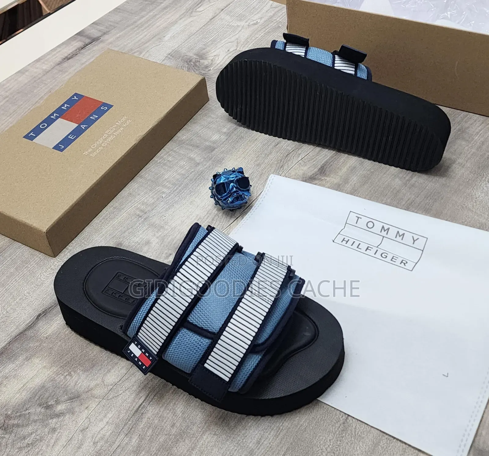 Tommy Hilfiger Velcro Slides