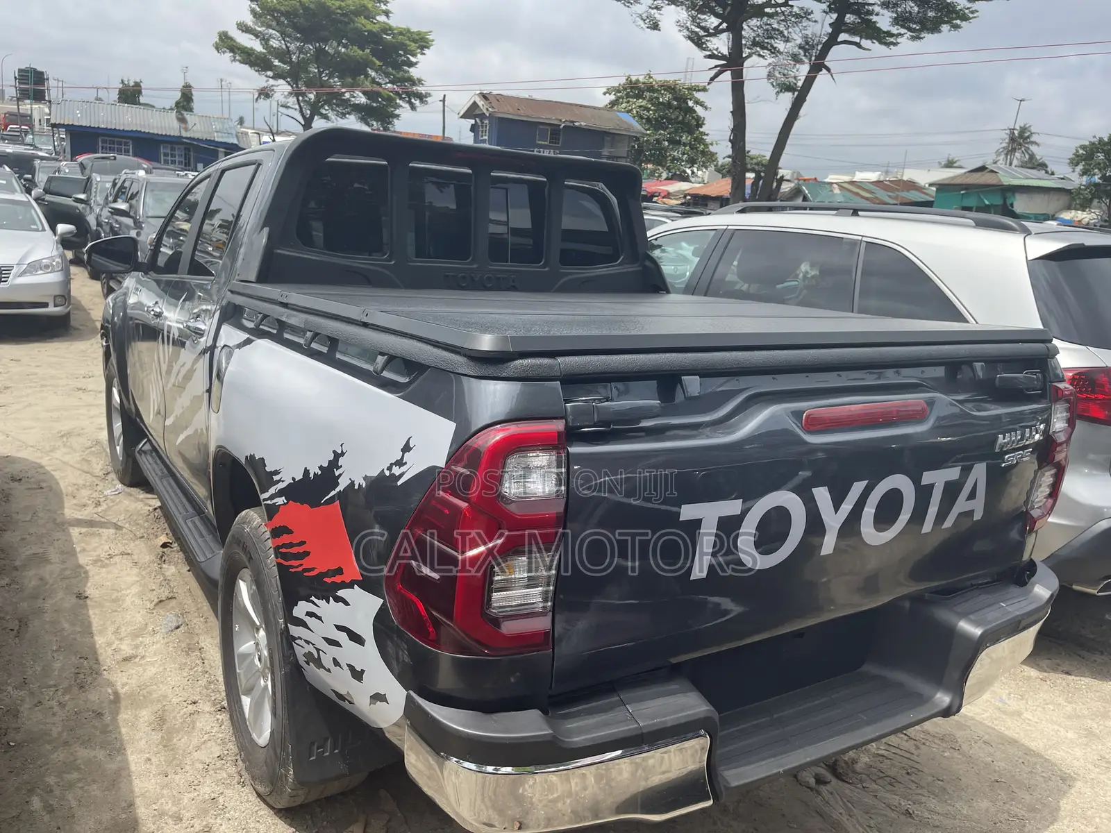 Toyota Hilux 2021 Gray