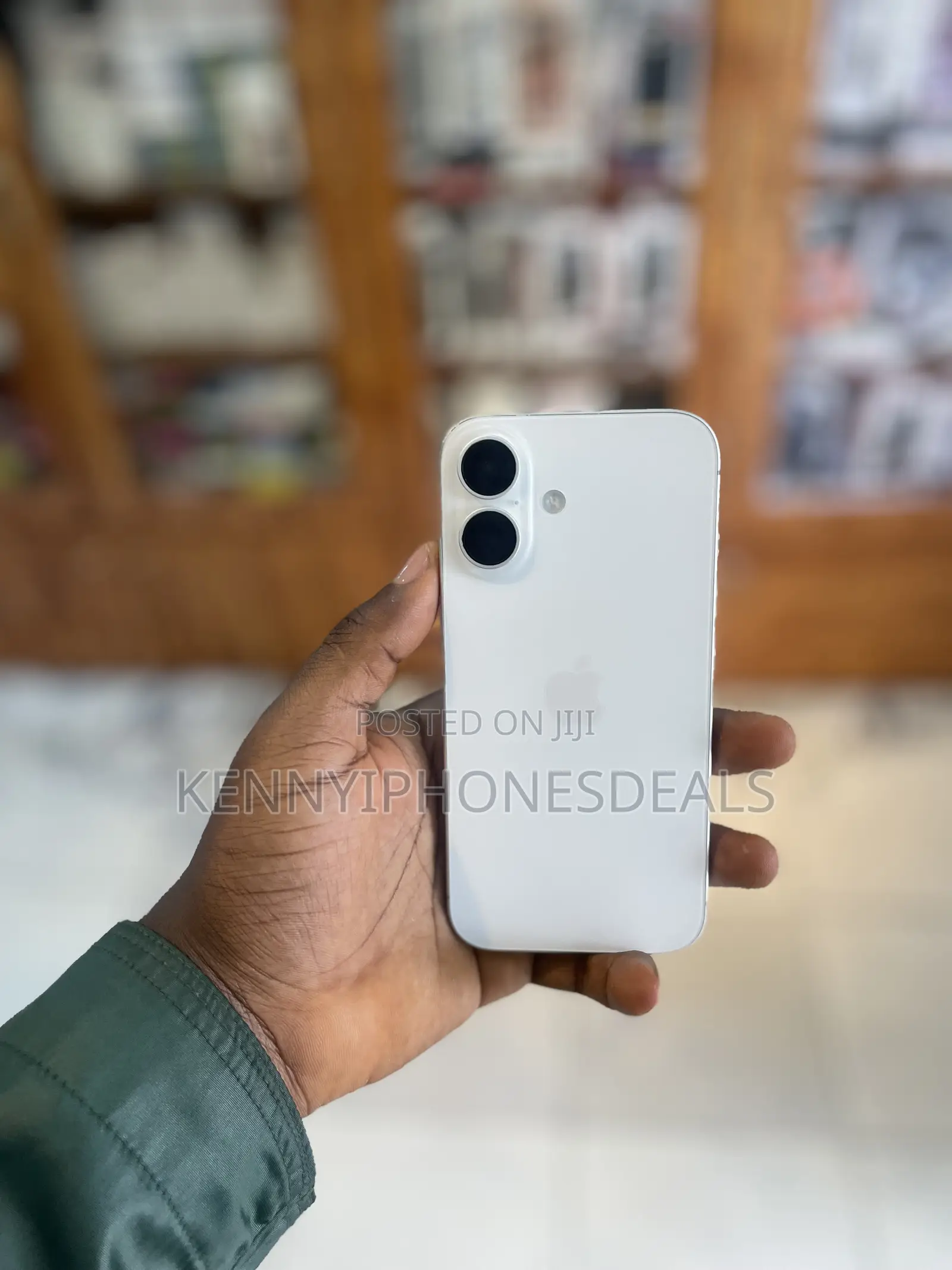 Apple iPhone 16 128 GB White