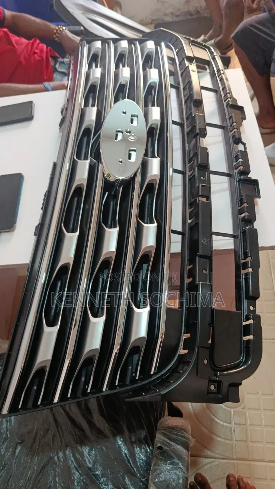 Front Grill Ford Explorer 2016