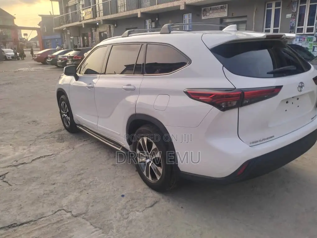 Toyota Highlander 2023 White