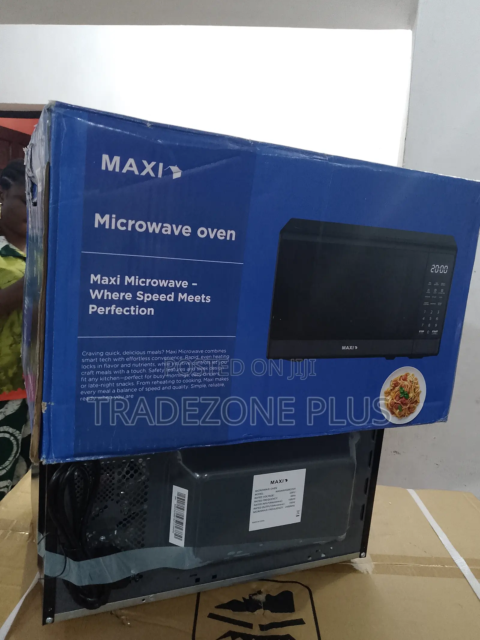 Maxi 20l Digital Microwave Oven With Modern Design