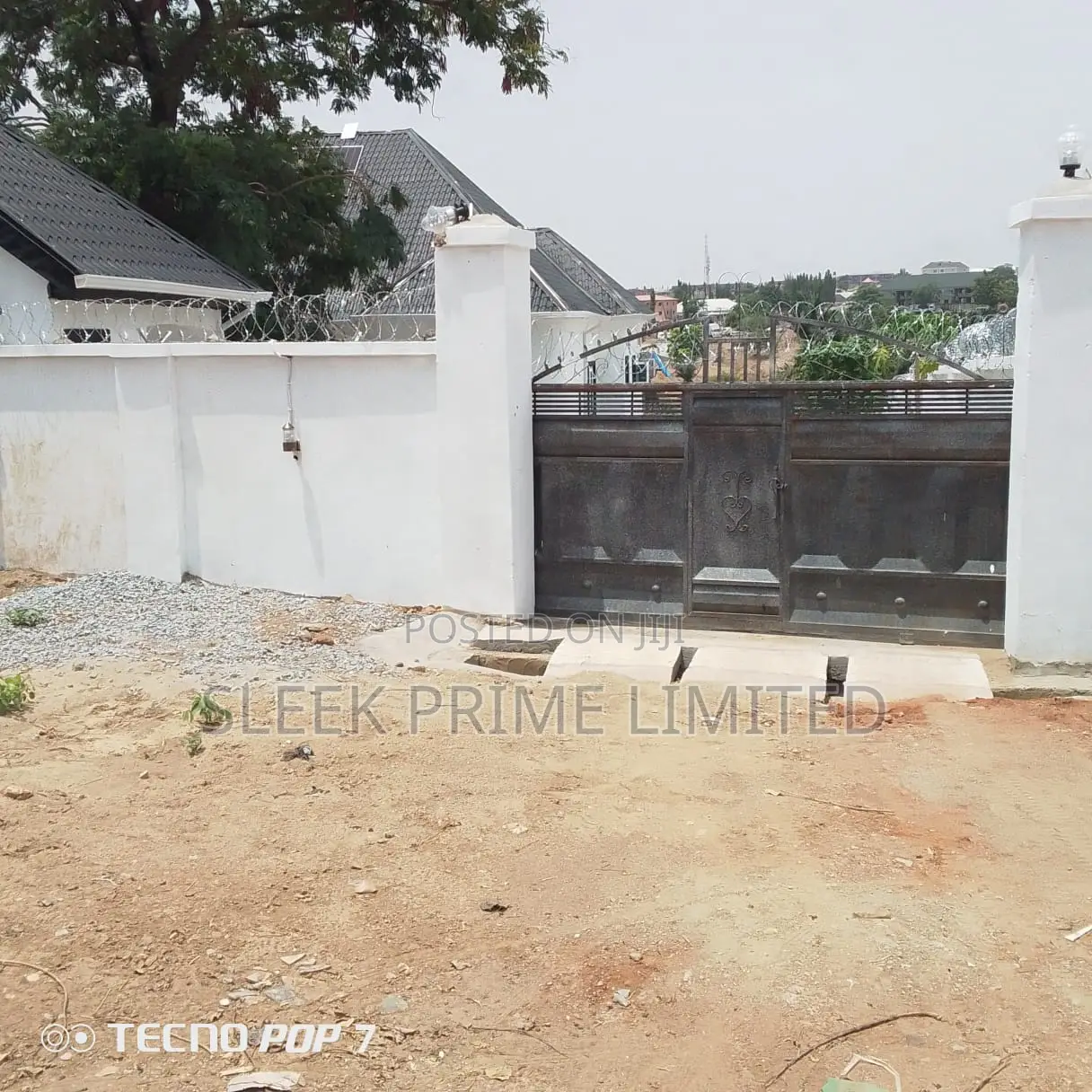 Furnished 3bdrm Bungalow in Kuje for sale