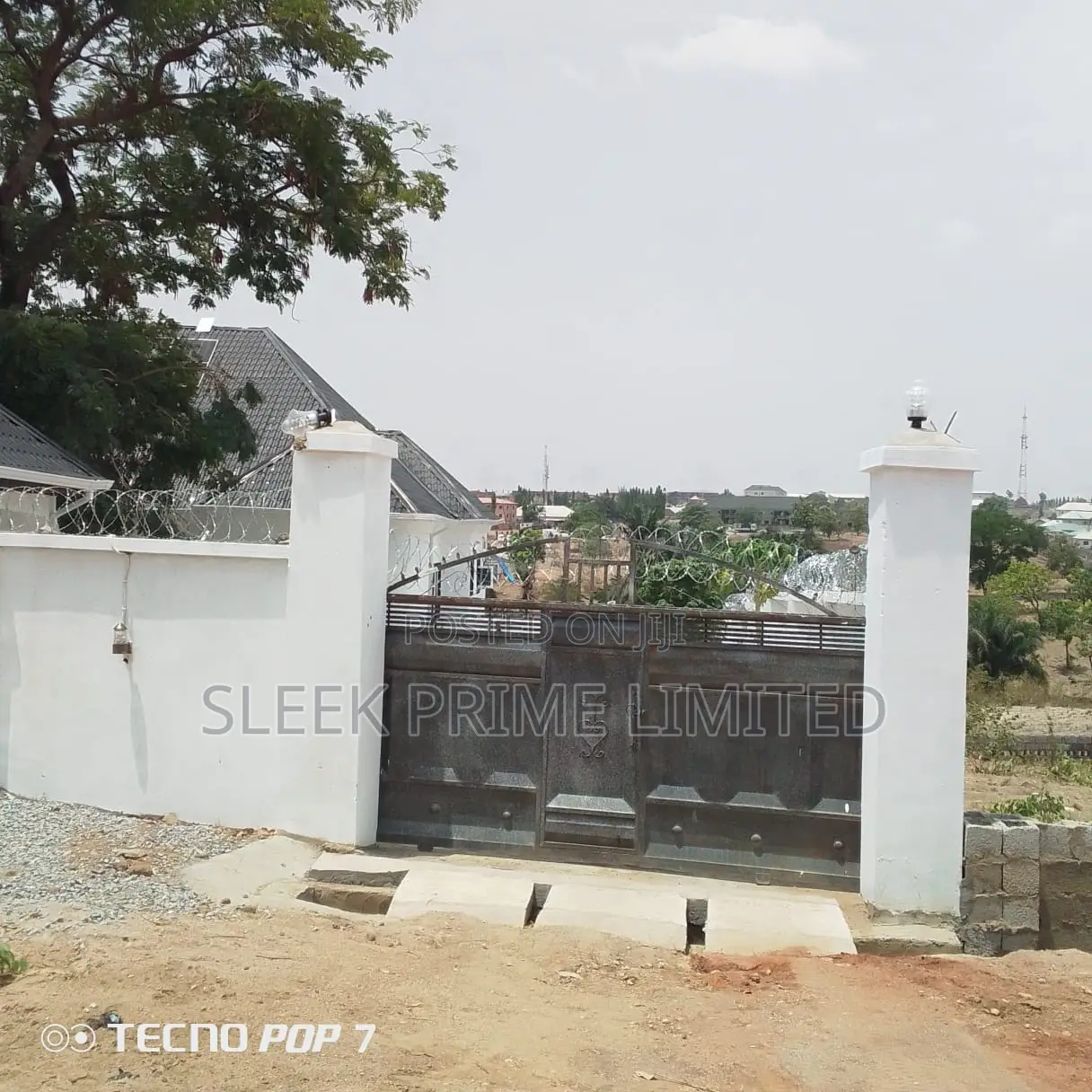 Furnished 3bdrm Bungalow in Kuje for sale