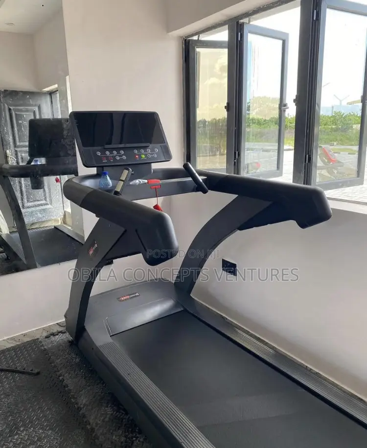 7hp 2025 American Treadmill With 24inch Android Wifi Touchscreen