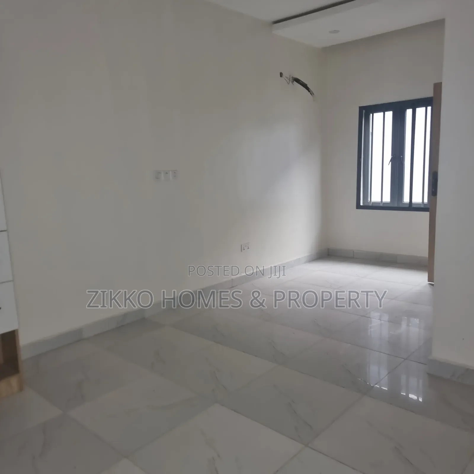 3bdrm Townhouse/Terrace in Boulevard Estate, Lekki for sale