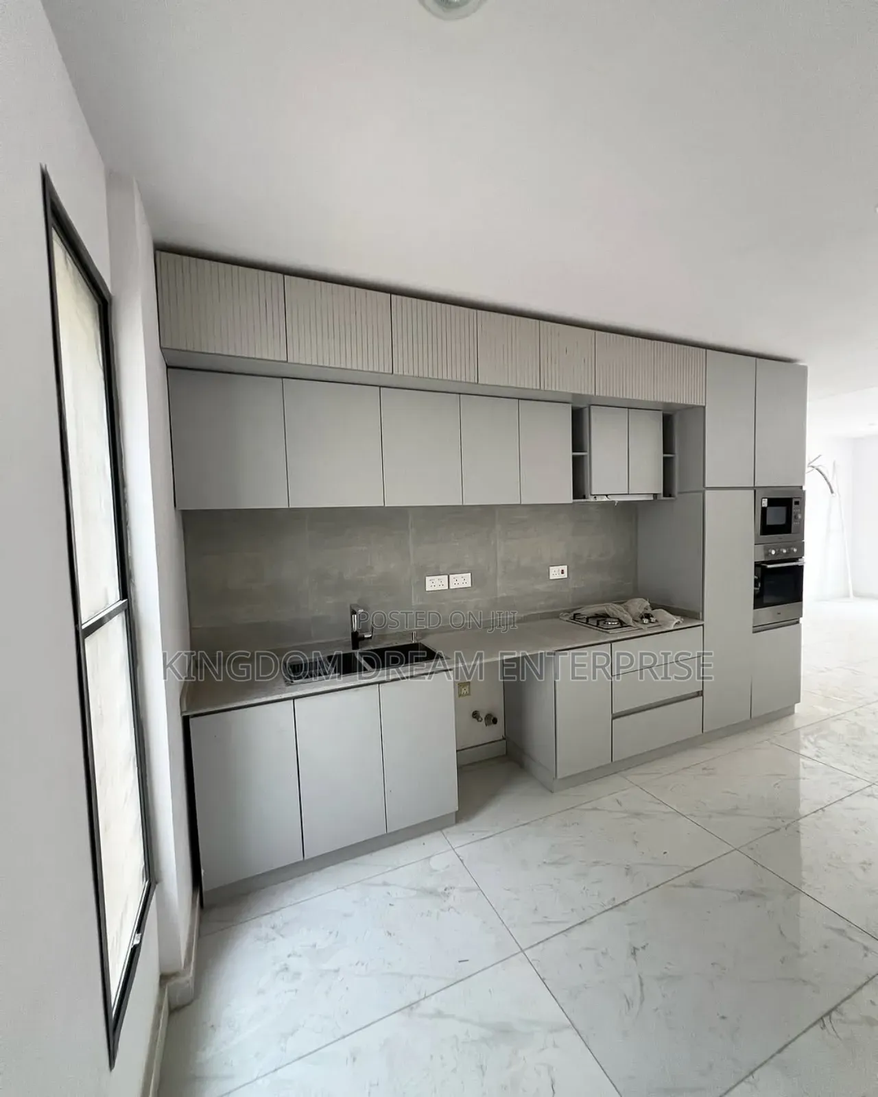 3bdrm Block of Flats in Lekki Phase 1 for rent
