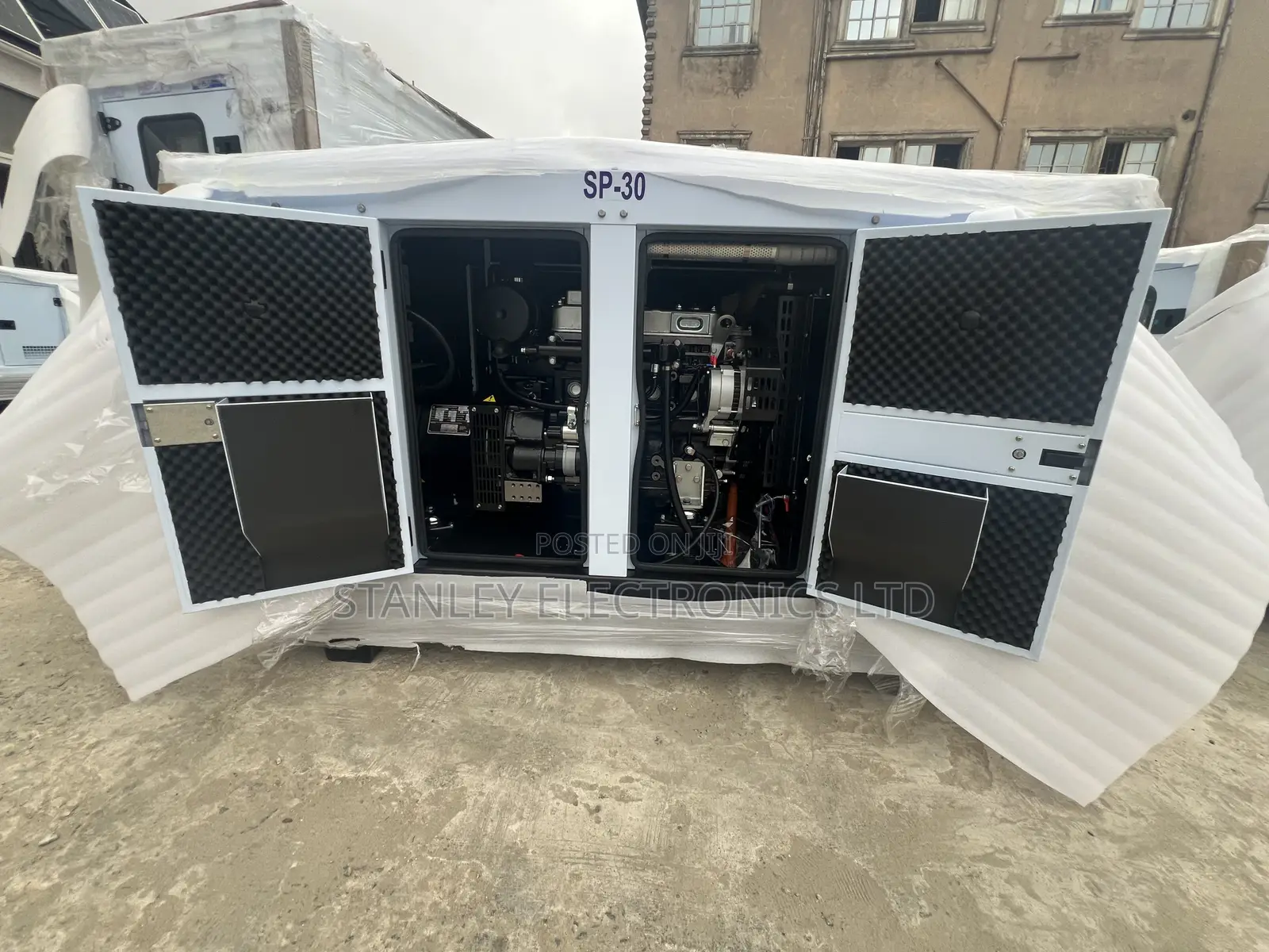 Brand New 30kva Perkins Soundproof Generator Diesel Engine 100% Copper