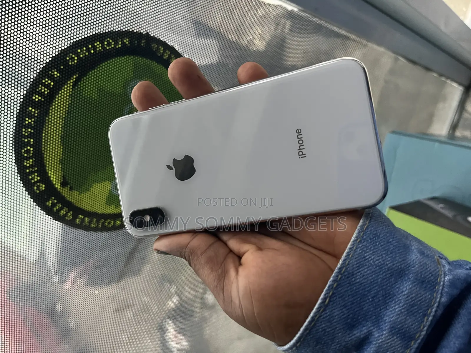Apple iPhone X 64 GB White