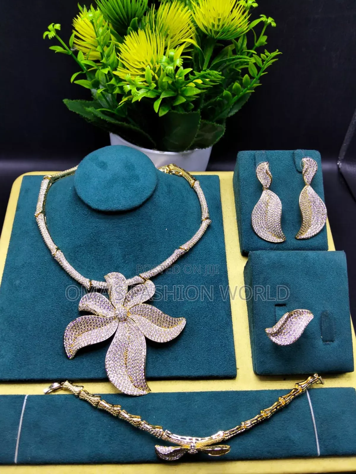 Luxury Jewelries Available As Seen