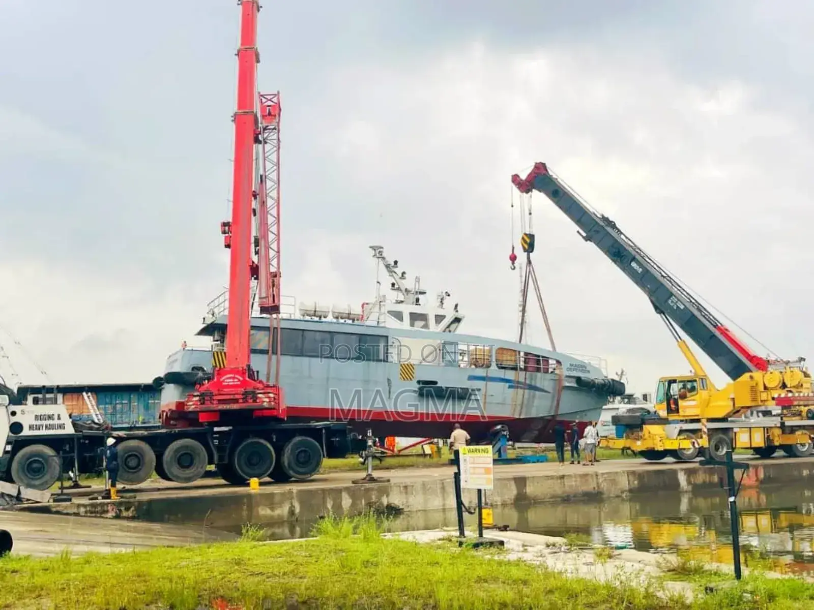 100 Ton Crane for Rent – Reliable Heavy Lifting Equipment