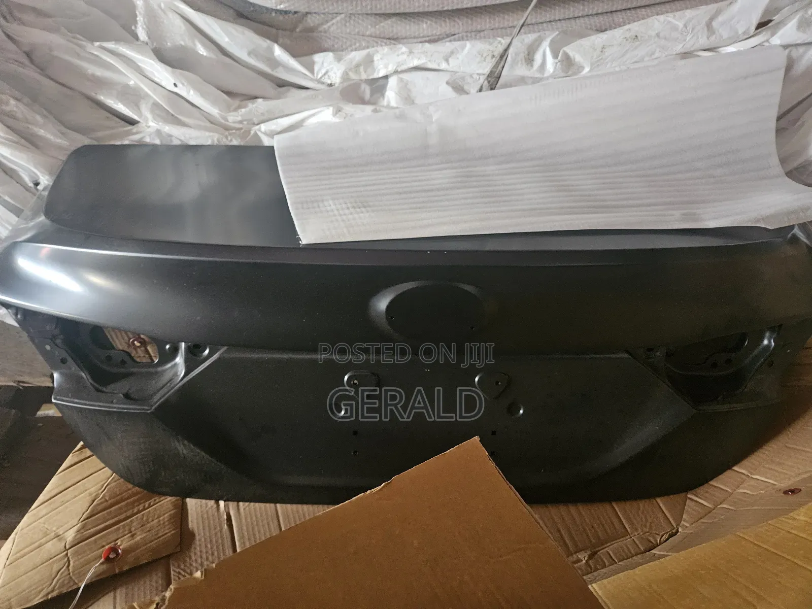 Boot Camry 2018-2021