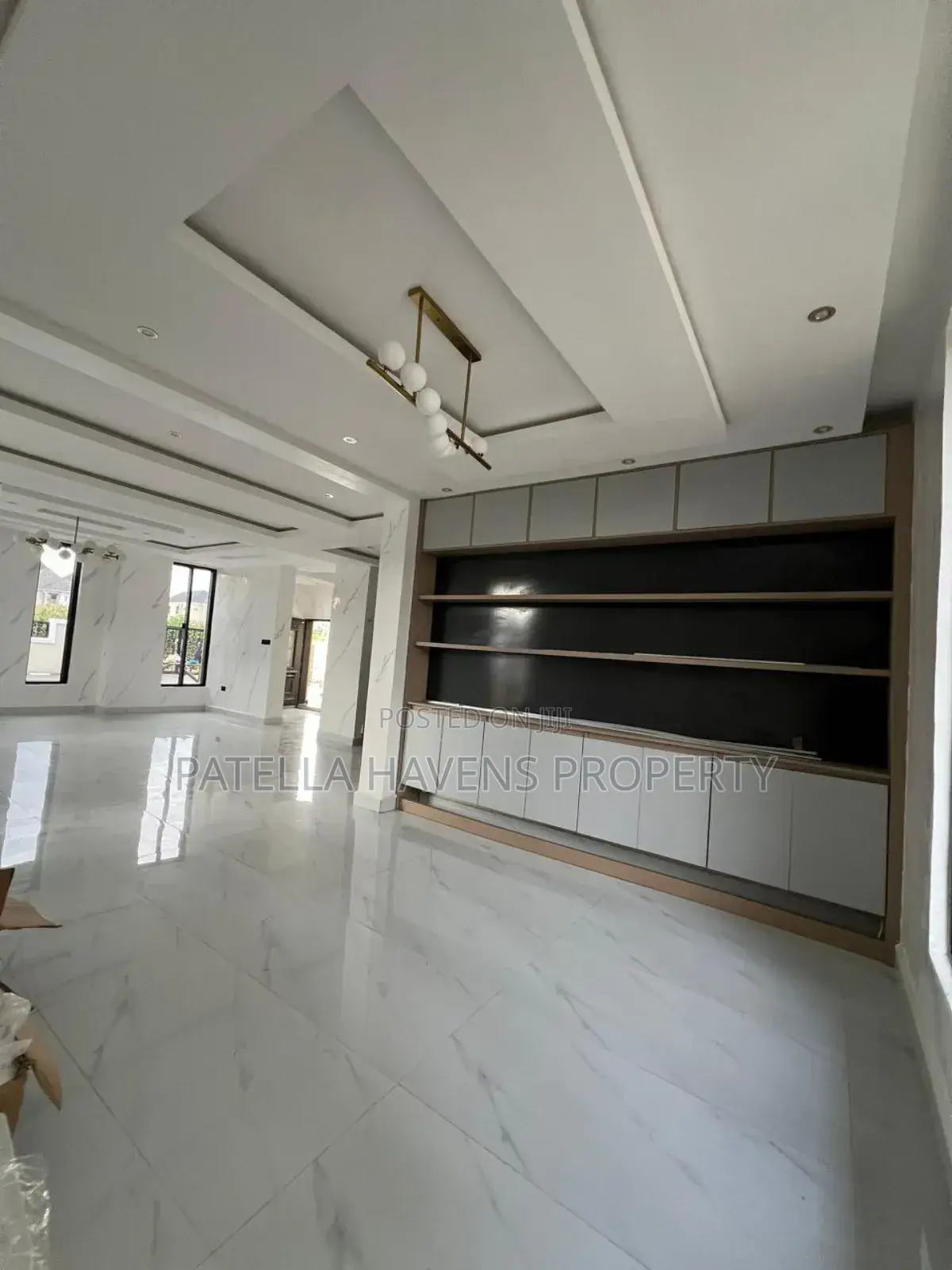 6bdrm Duplex in Apo Resettlement for sale
