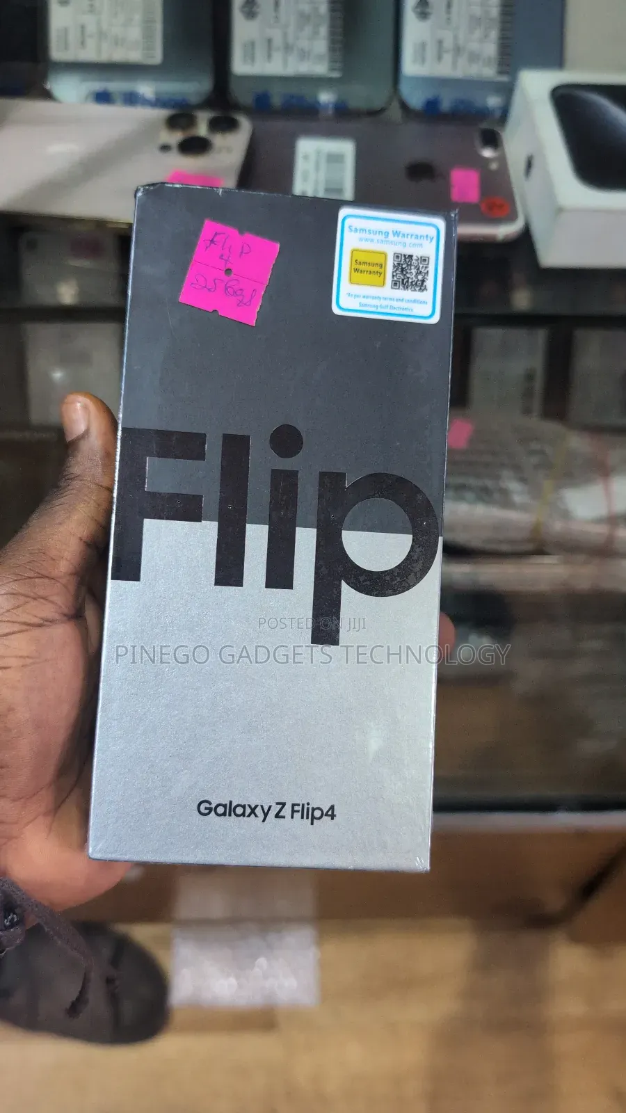 New Samsung Galaxy Z Flip4 256 GB