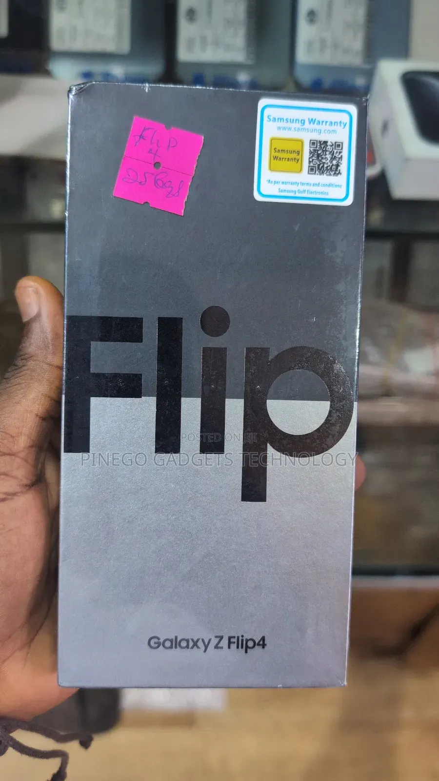 New Samsung Galaxy Z Flip4 256 GB
