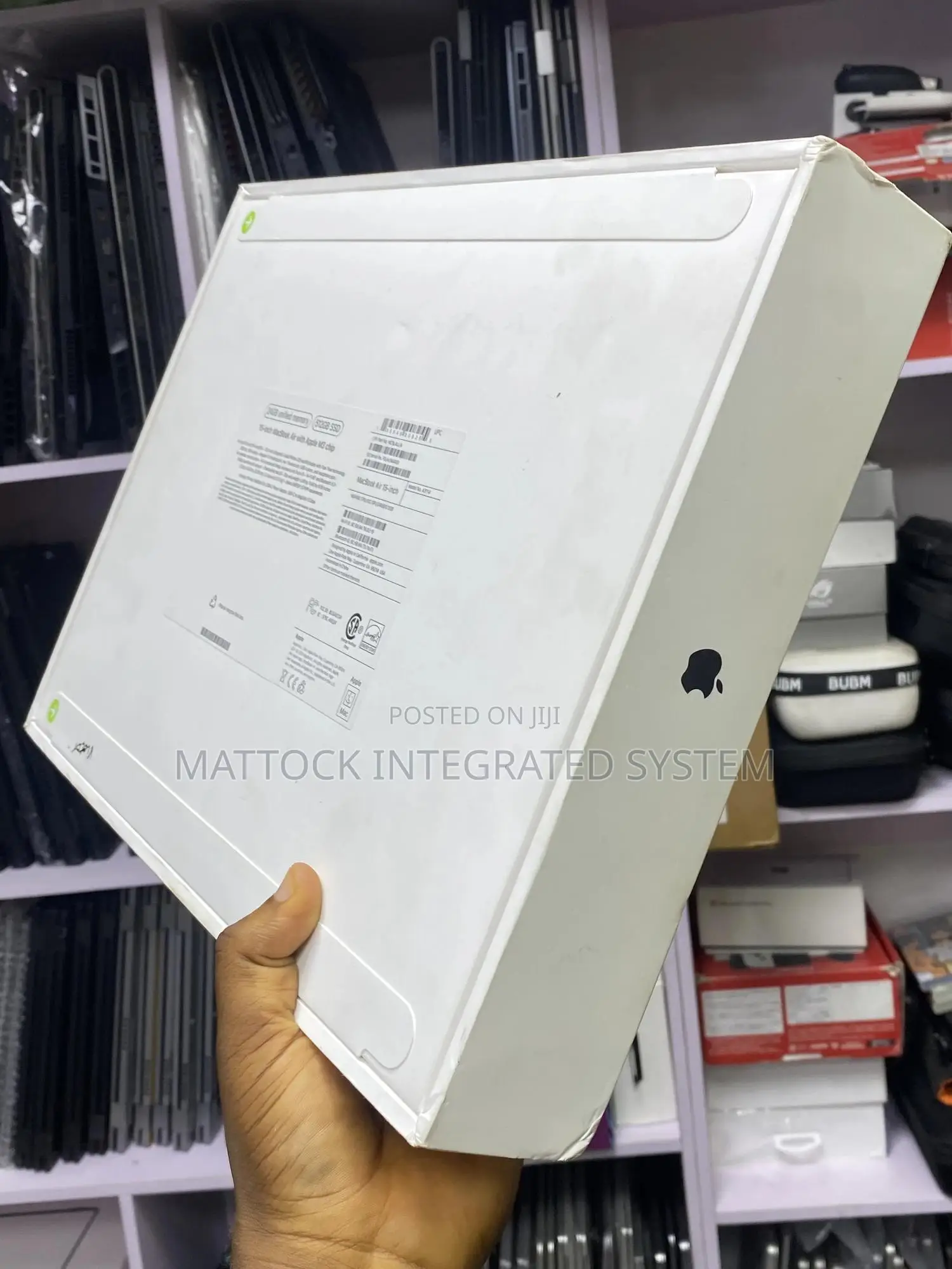 New Laptop Apple MacBook Air 2024 M3 15-Inch 24GB Apple M3 SSD 512GB