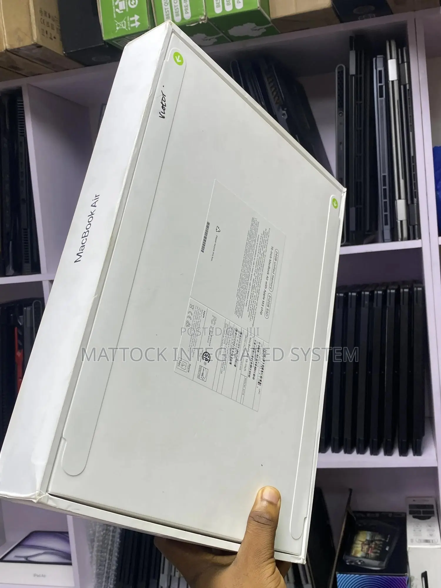 New Laptop Apple MacBook Air 2024 M3 15-Inch 24GB Apple M3 SSD 512GB