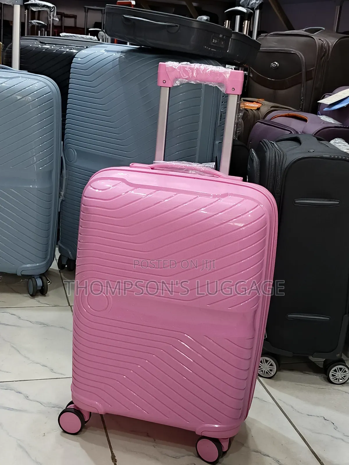 Pinky Hand Luggage