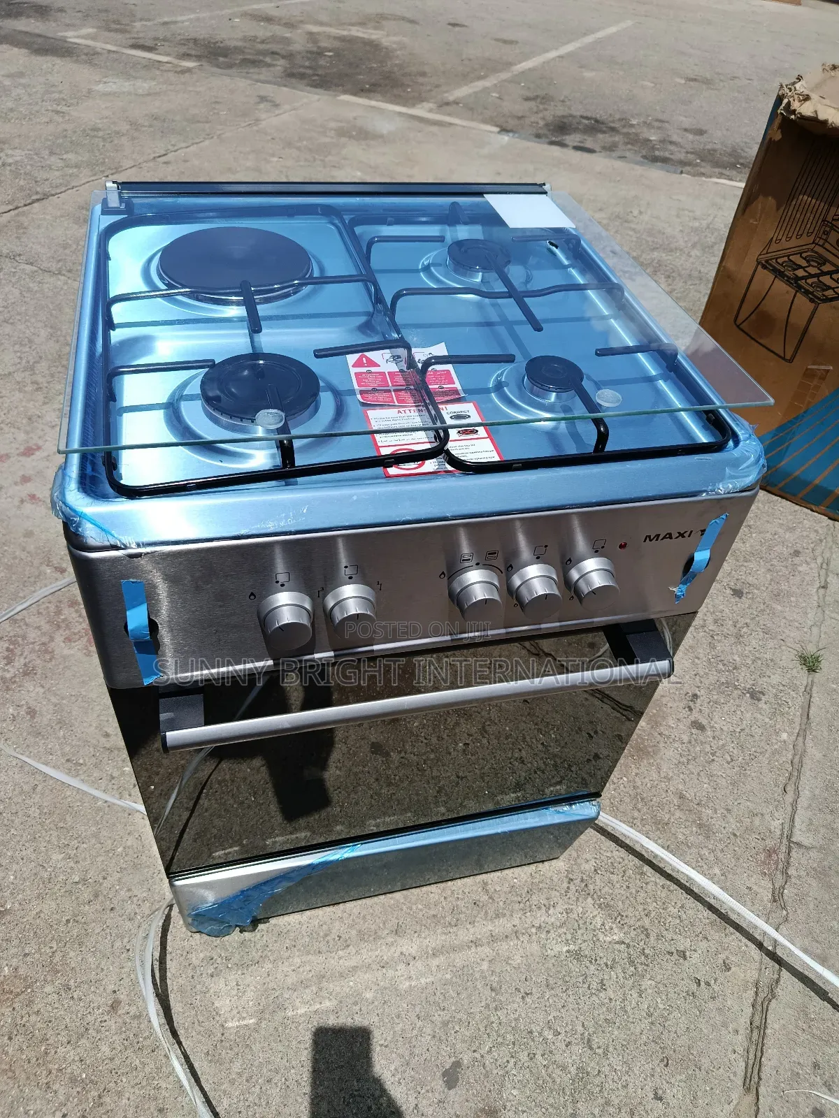Maxi Gas Cooker 60by60 3+1