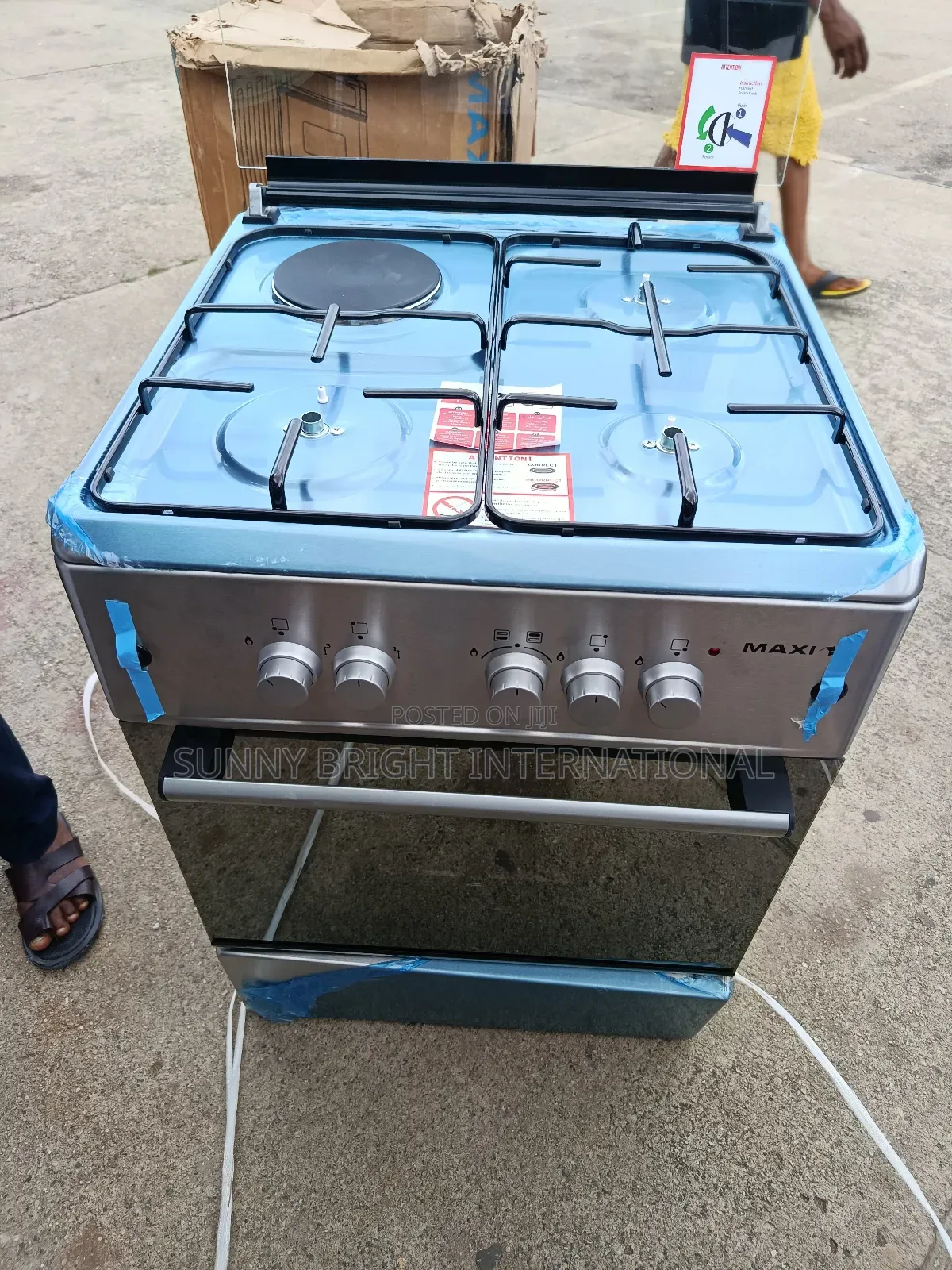 Maxi Gas Cooker 60by60 3+1