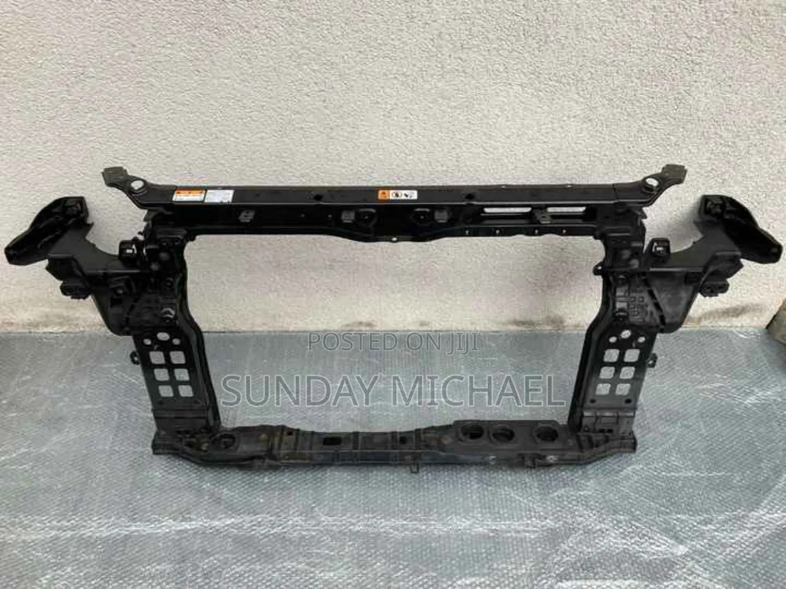 Radiator Support ( Front Cut ) Hyundai Santa Fe 2012 Up