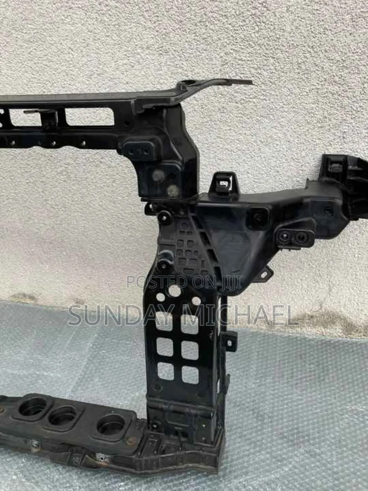 Radiator Support ( Front Cut ) Hyundai Santa Fe 2012 Up