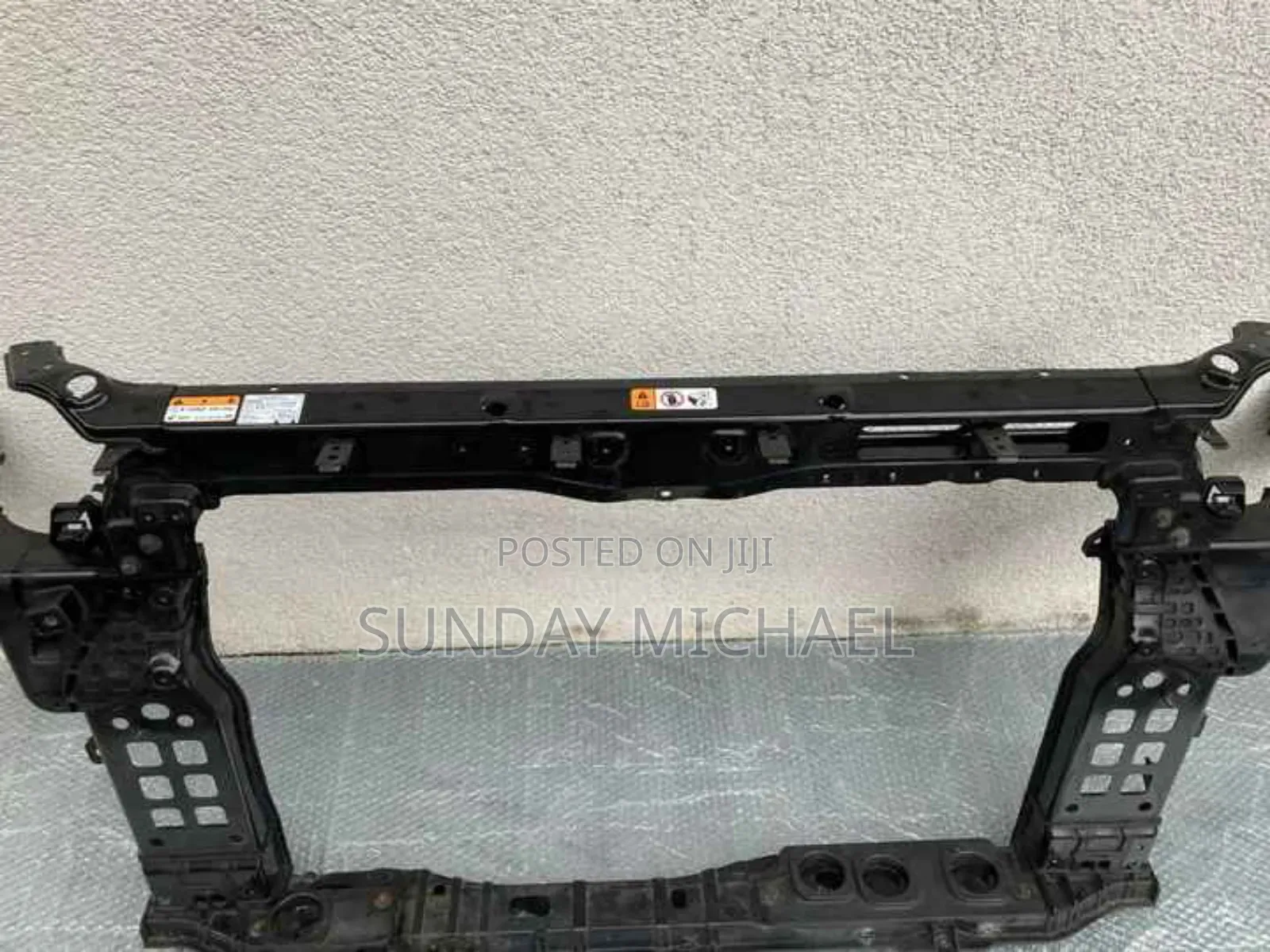 Radiator Support ( Front Cut ) Hyundai Santa Fe 2012 Up