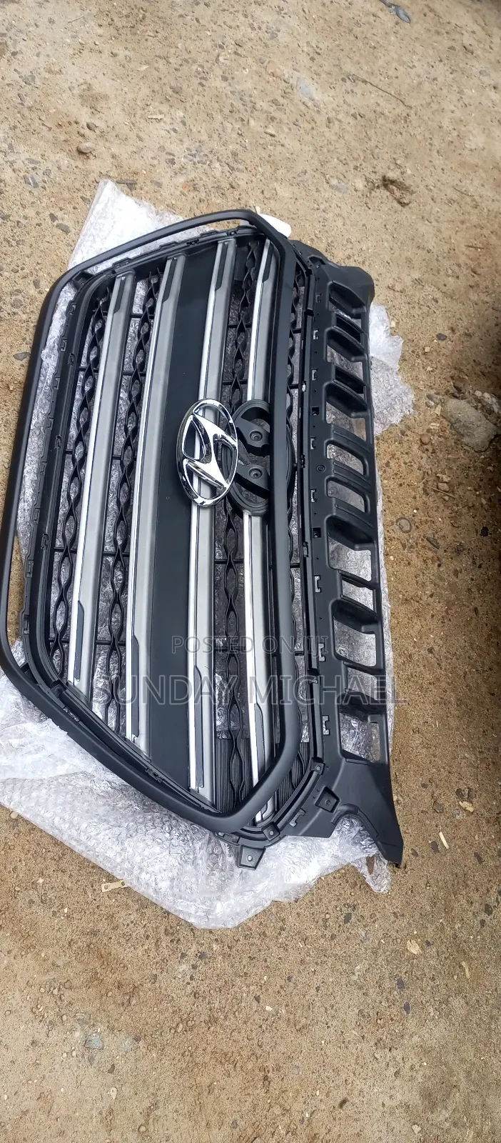 Front Grille Hyundai Elantra Gt With Chrome 2012 Model