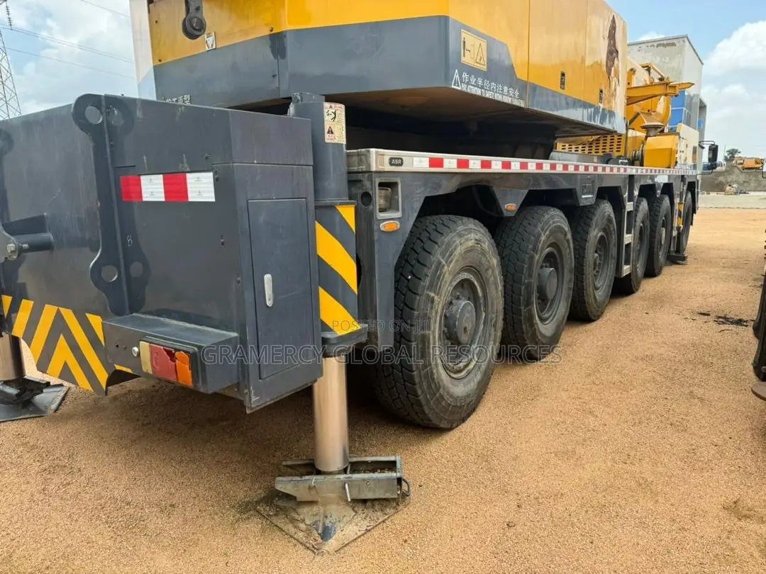 Foreign Used 2019 50 Tons XCMG Truck/Motor Mobile Crane