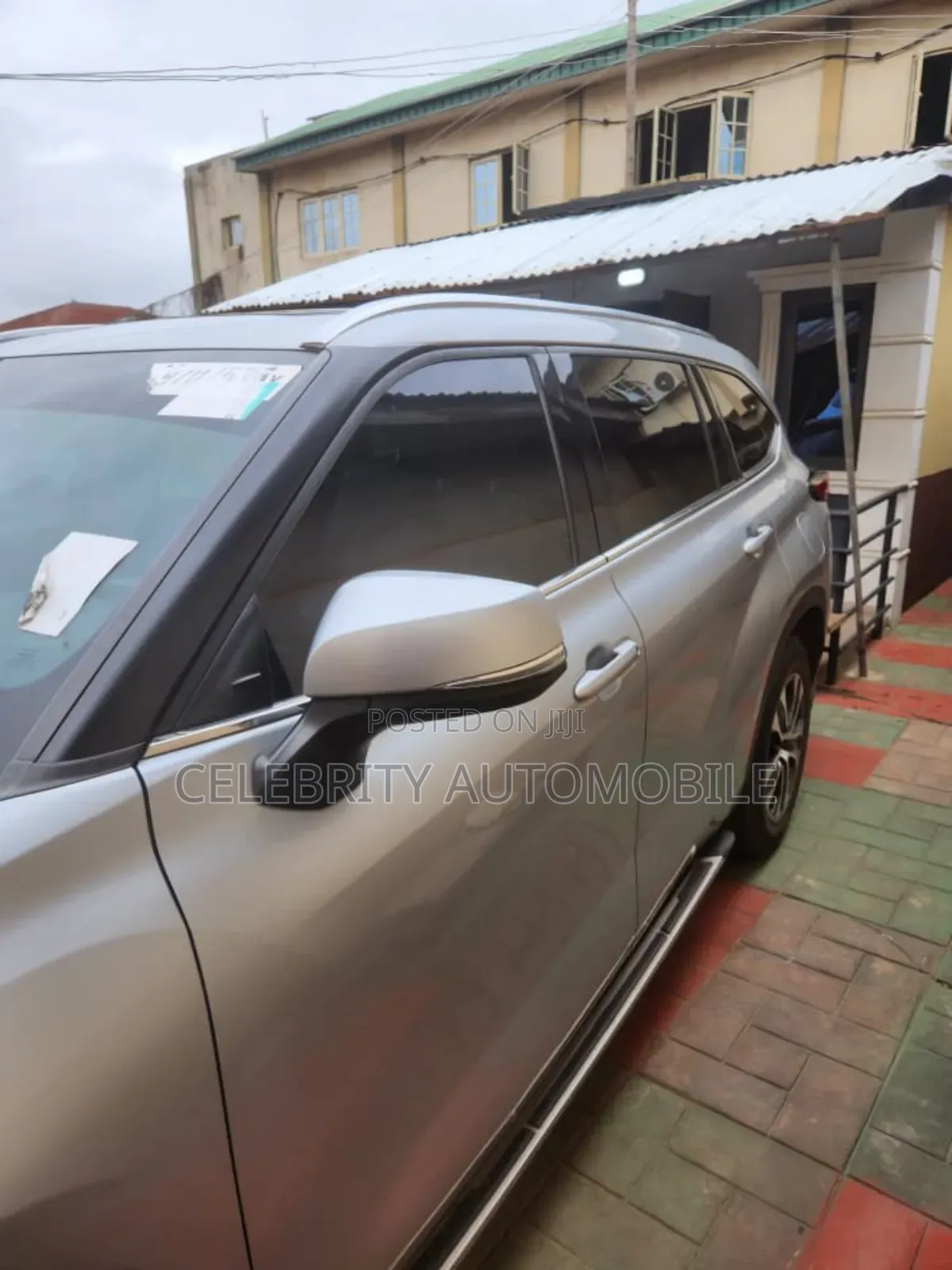 Toyota Highlander XLE 2022 Silver
