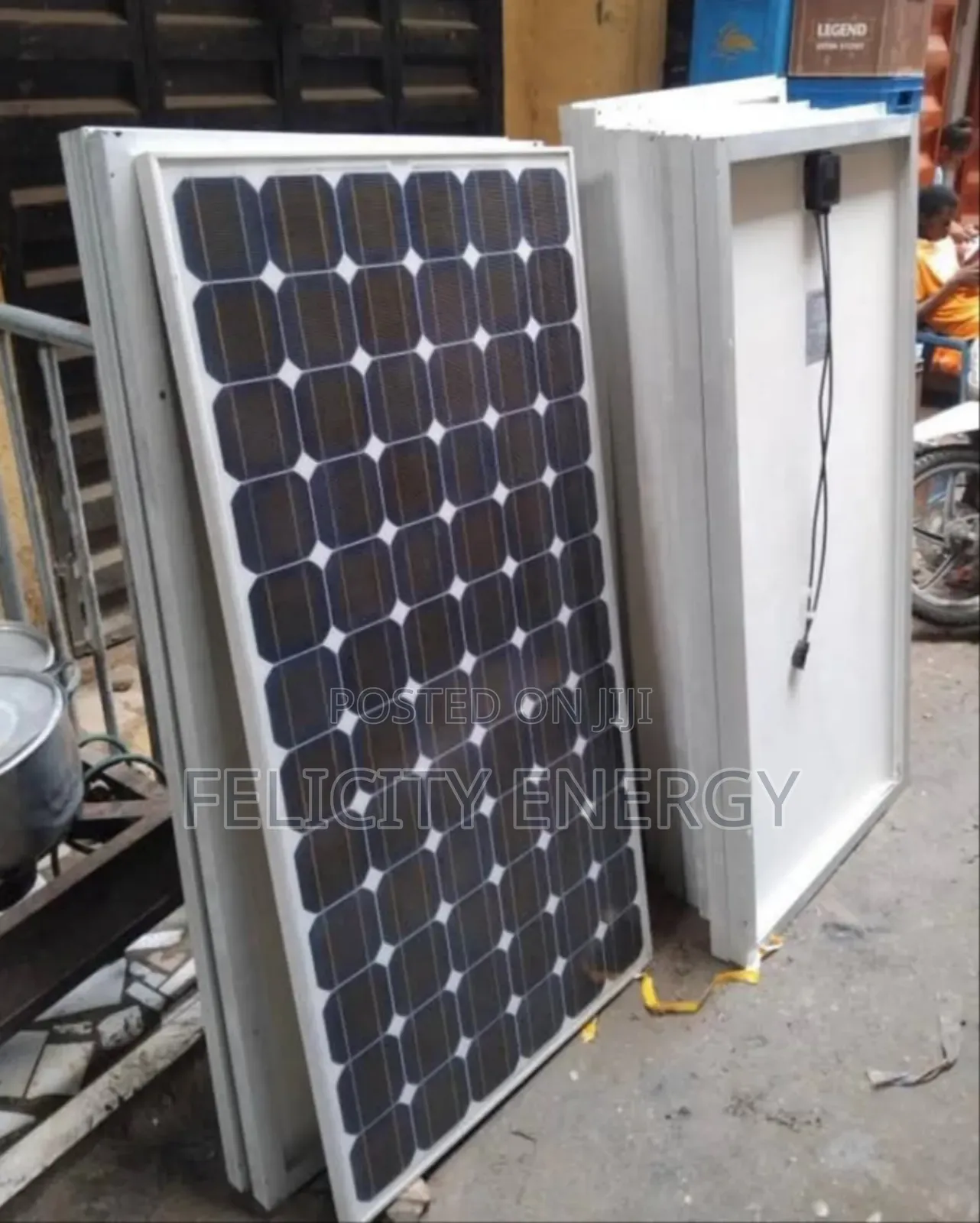 300watt Canadian Solar Panel/ 72 Cells//Mono