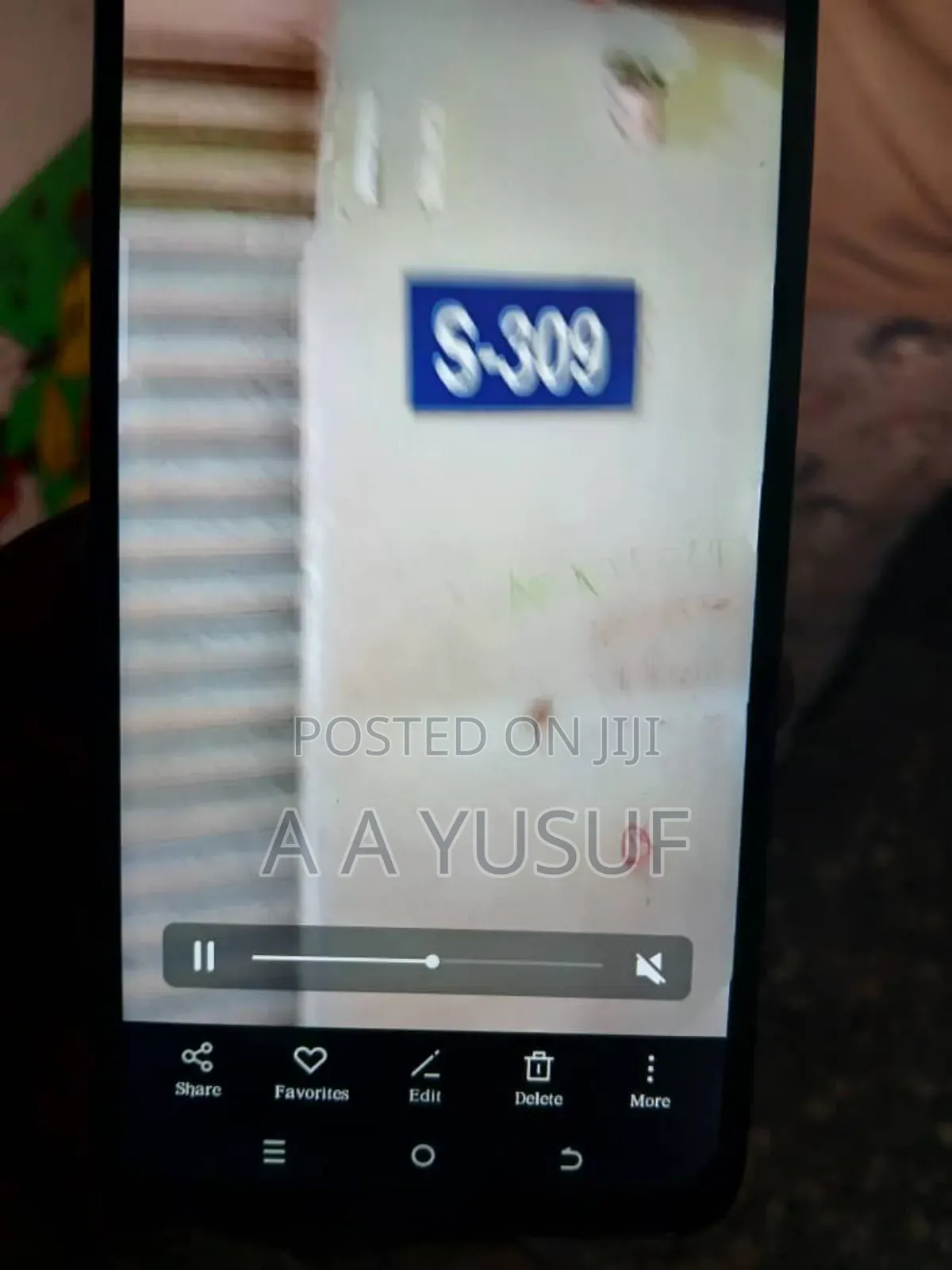 A Vacant Lock Up Shop for Sale at Tejuosho Shopping for Sale