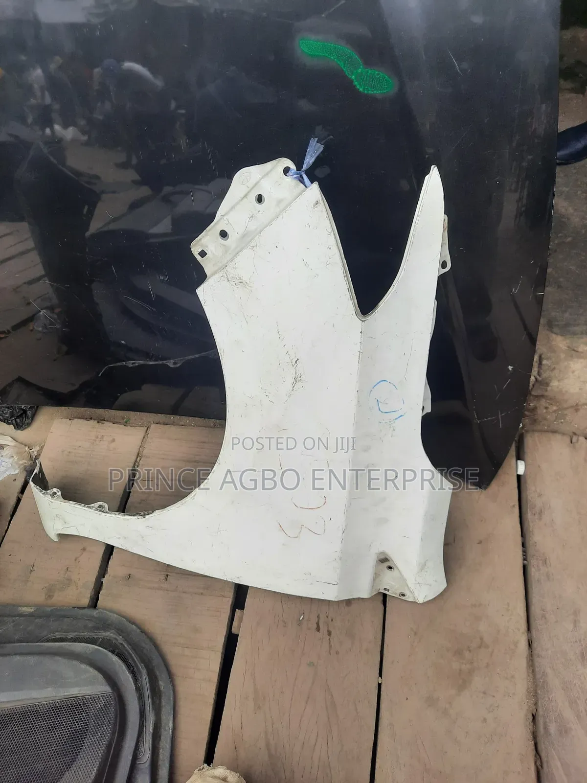 Toyota Fender Yaris 2014