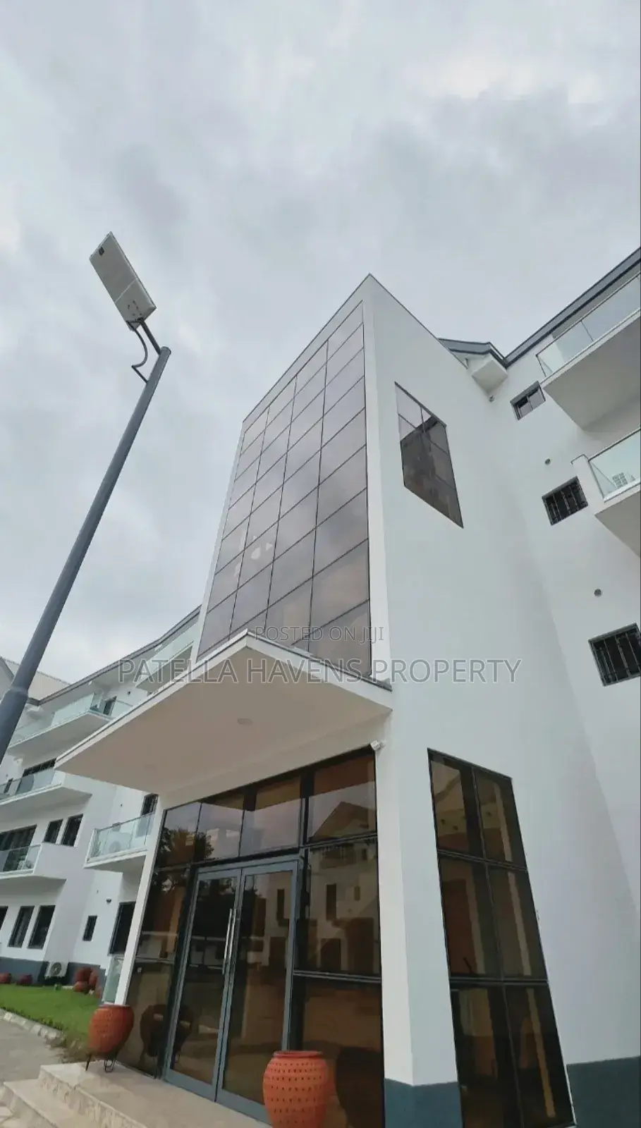 Commercial Space for Large Staff for Rent in Asokoro