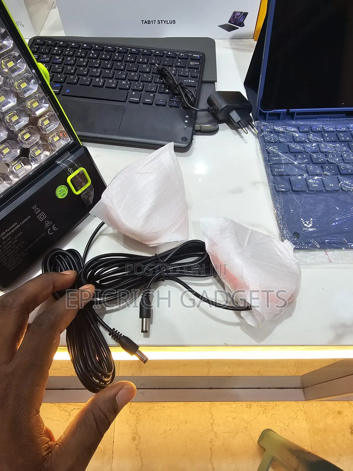 Solar Powered Rechargeable Led Lamp With Panel