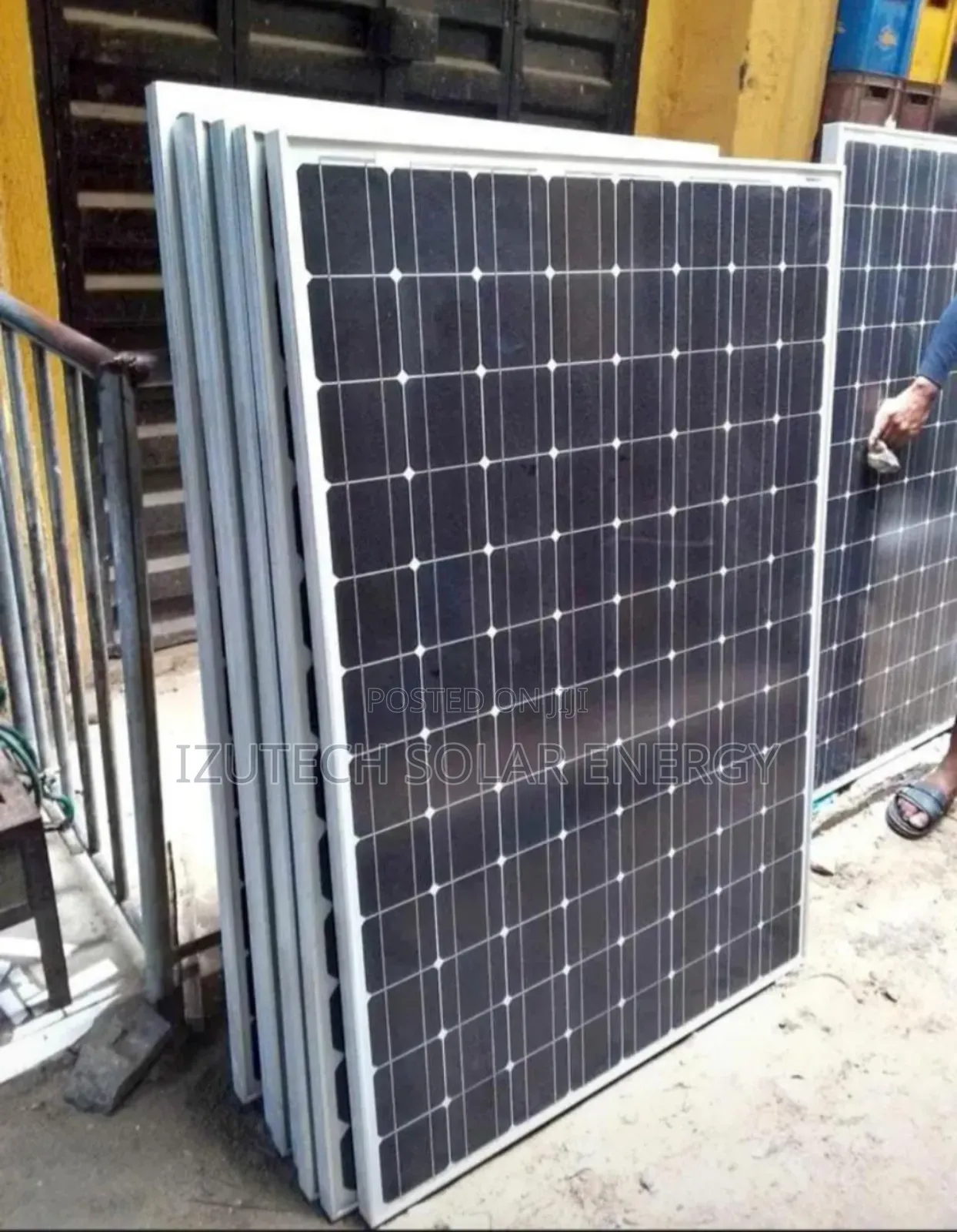 Canadian Used 400w Panel 96cell Available