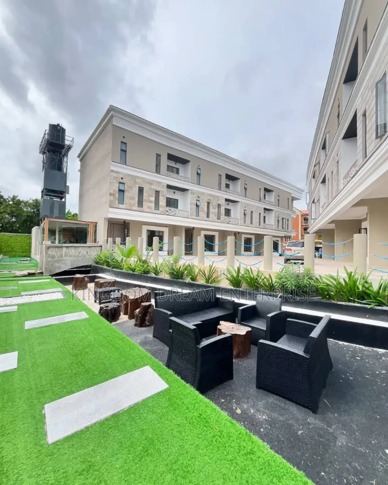 5bdrm Duplex in Parkview Estate for rent