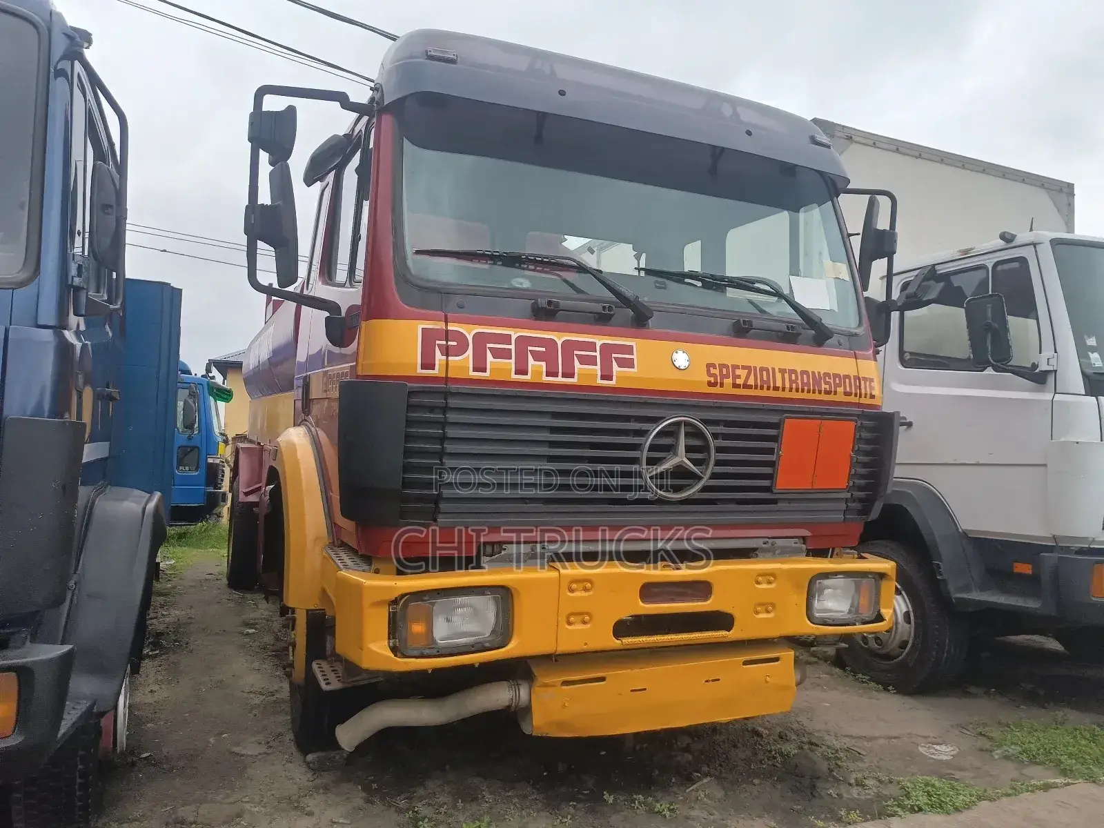 Mercedes Benz Water Tanker Truck 2002 Red