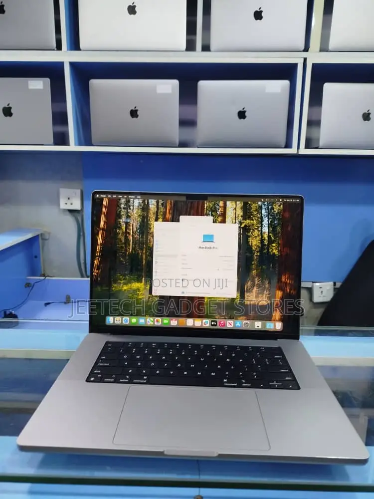 Laptop Apple MacBook Pro 2021 M1 32GB Apple M1 Max SSD 1T