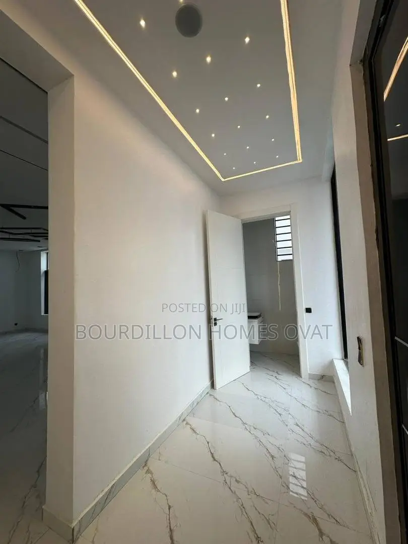 4bdrm Duplex in Ado / Ajah for sale
