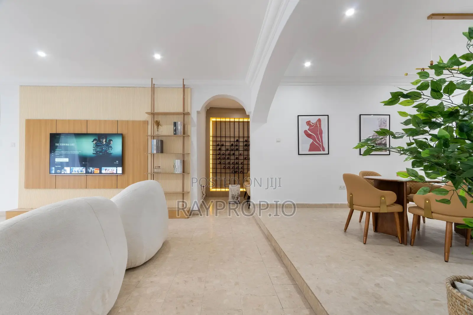 169879wt - Cozy 4 Bedroom Shortlet in Lekki Phase 1